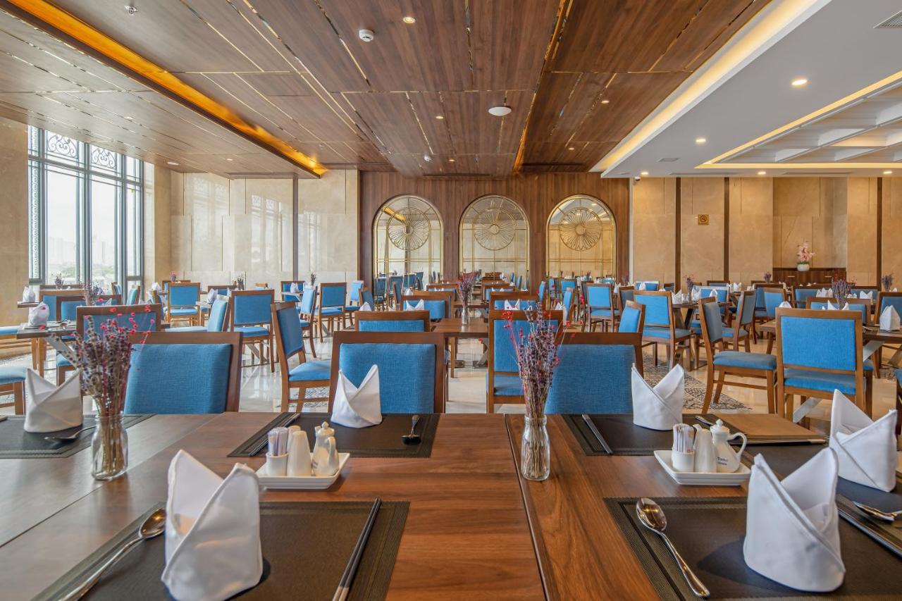 Gold Plaza Hotel Da Nang Exterior photo